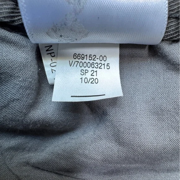 Banana Republic Gray Camouflage Cargo Joggers - Size Small - Picture 11 of 13